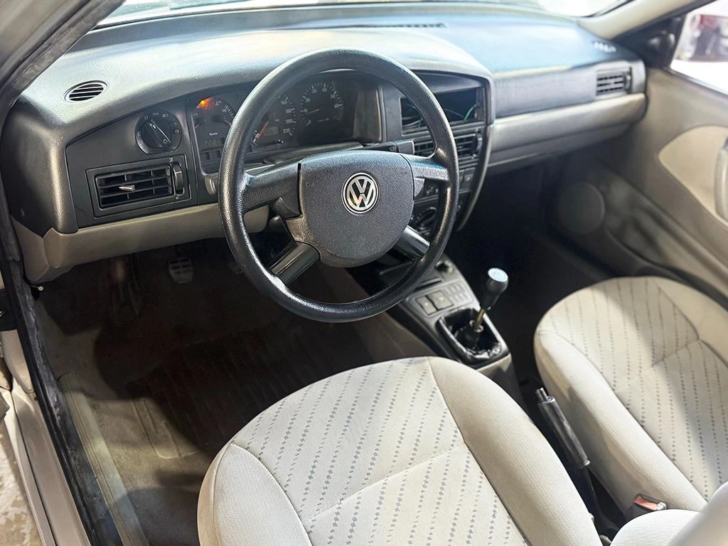 VOLKSWAGEN SANTANA