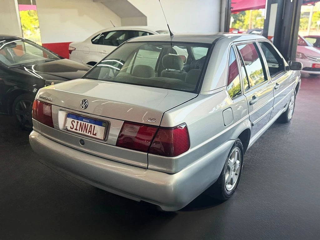 VOLKSWAGEN SANTANA