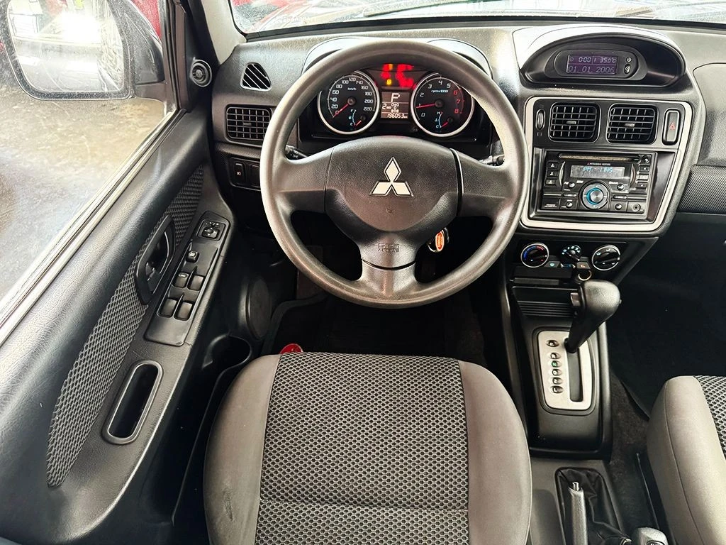 MITSUBISHI PAJERO TR4