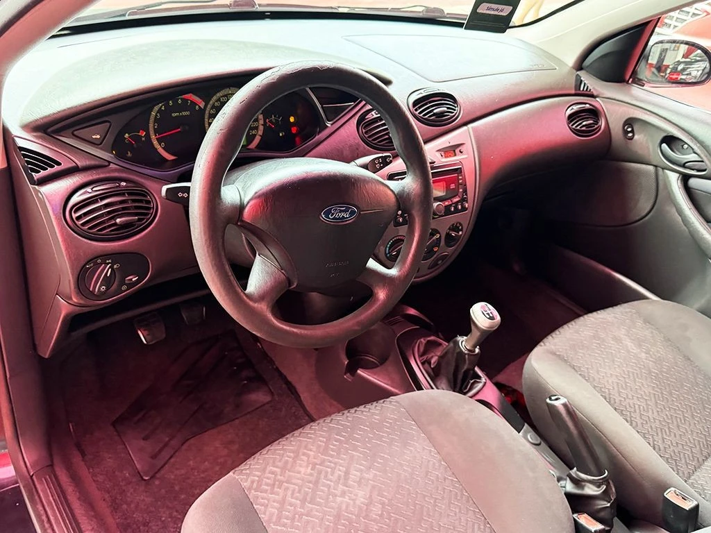 FORD FOCUS