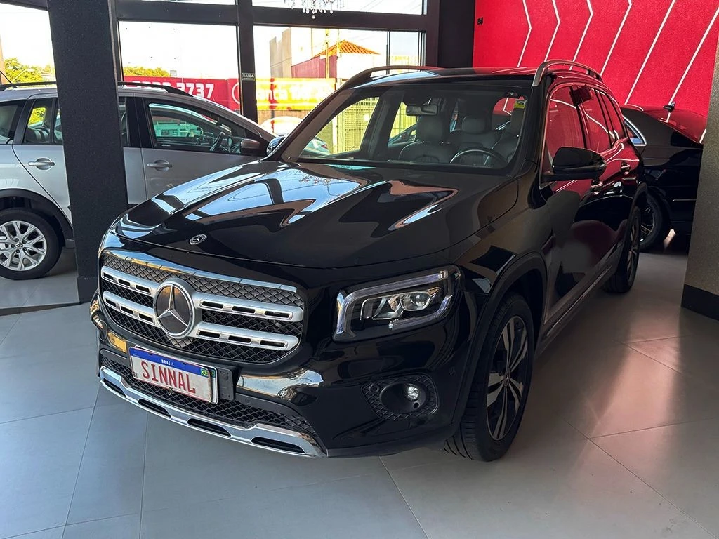 MERCEDES-BENZ GLB 200