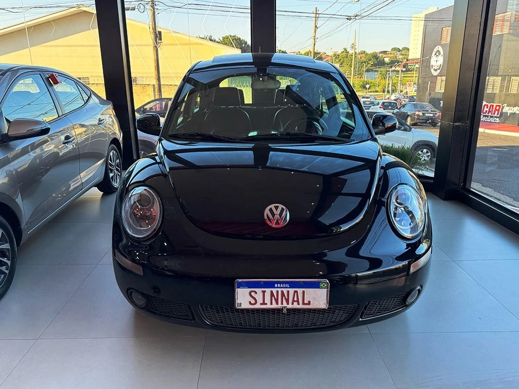 VOLKSWAGEN NEW BEETLE