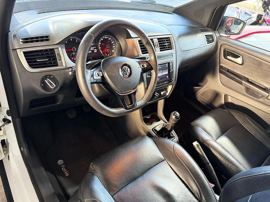 VOLKSWAGEN FOX