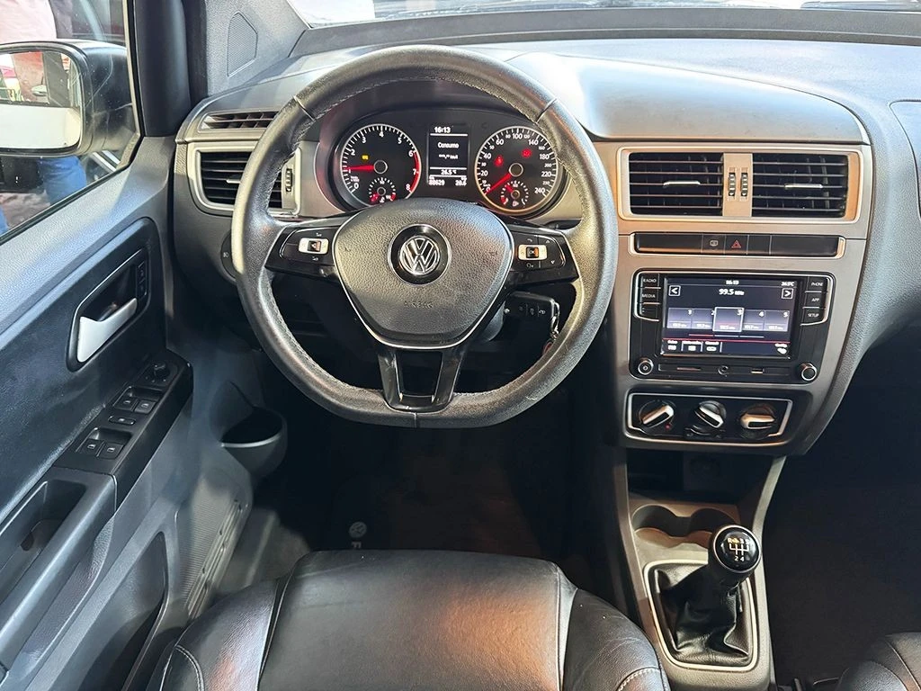 VOLKSWAGEN FOX