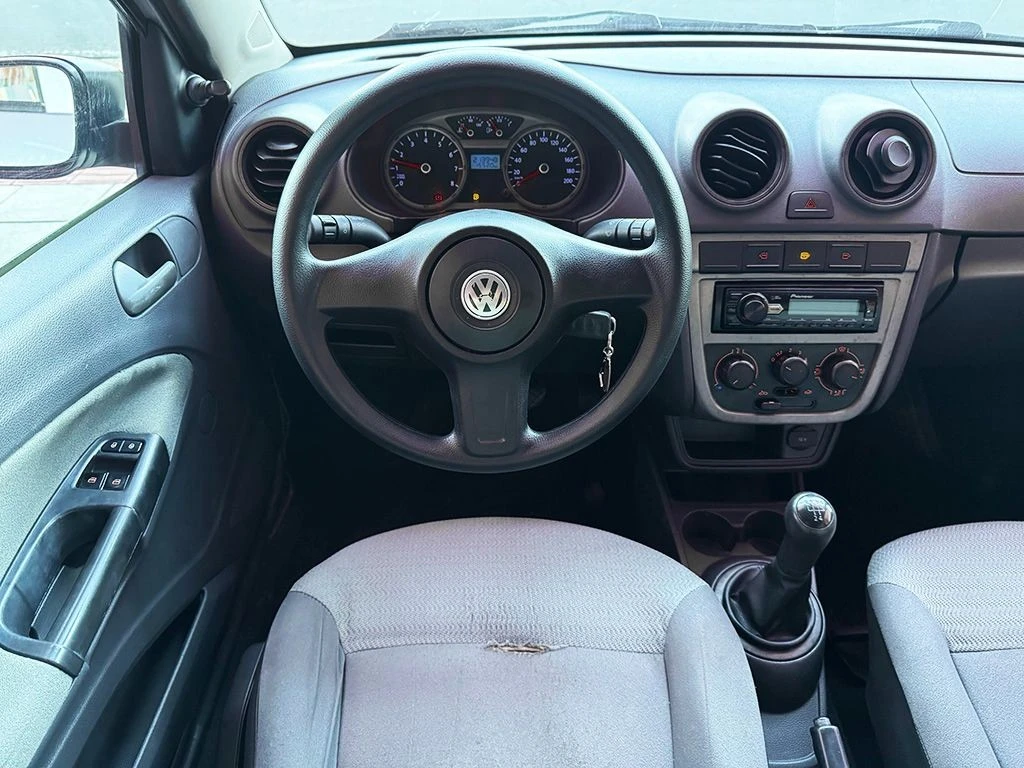 VOLKSWAGEN VOYAGE