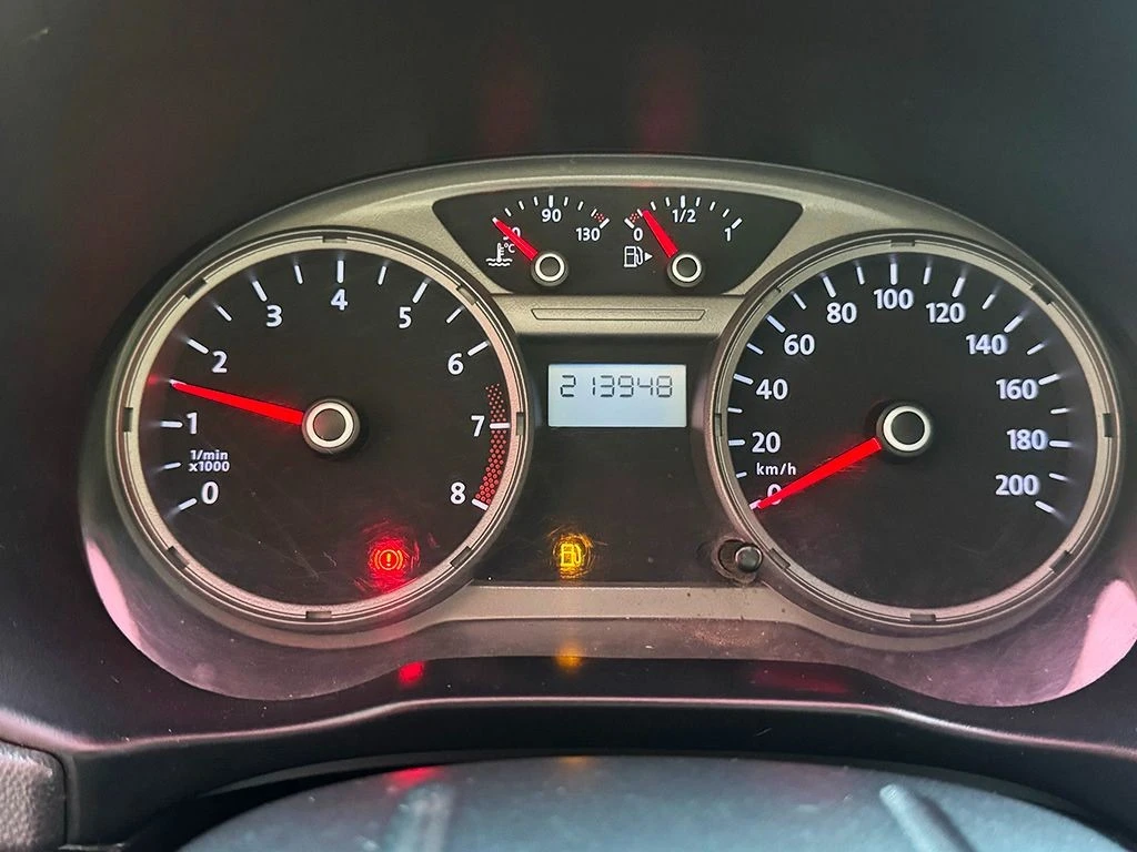 VOLKSWAGEN VOYAGE