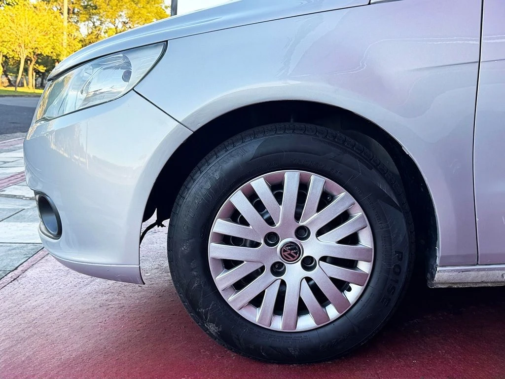 VOLKSWAGEN VOYAGE