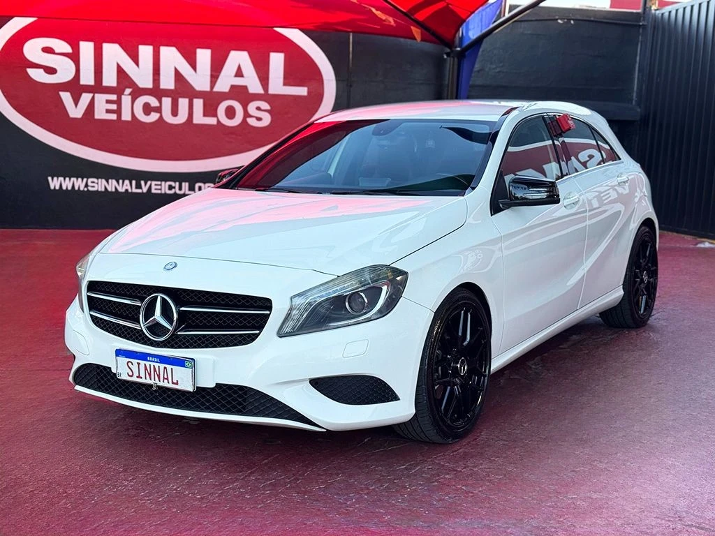 MERCEDES-BENZ A 200
