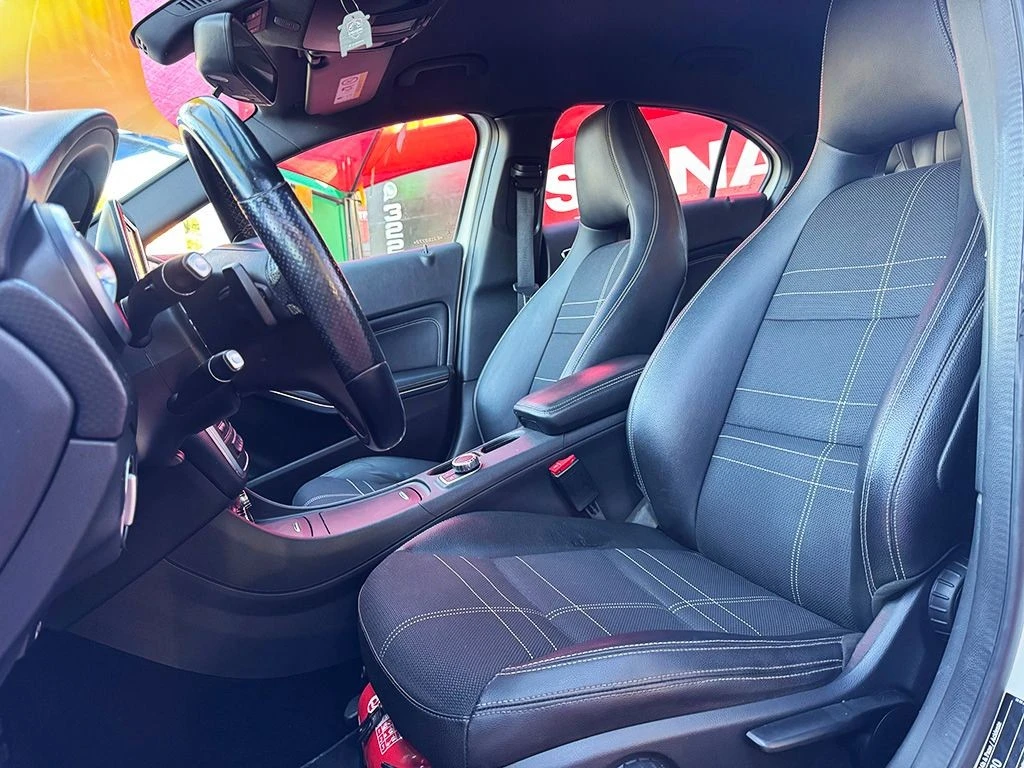 MERCEDES-BENZ A 200