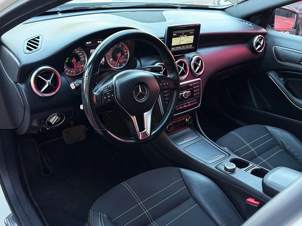 MERCEDES-BENZ A 200