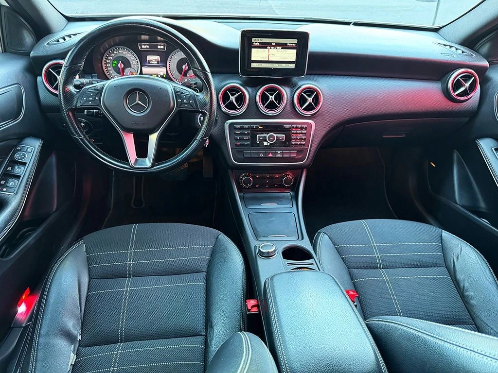 MERCEDES-BENZ A 200