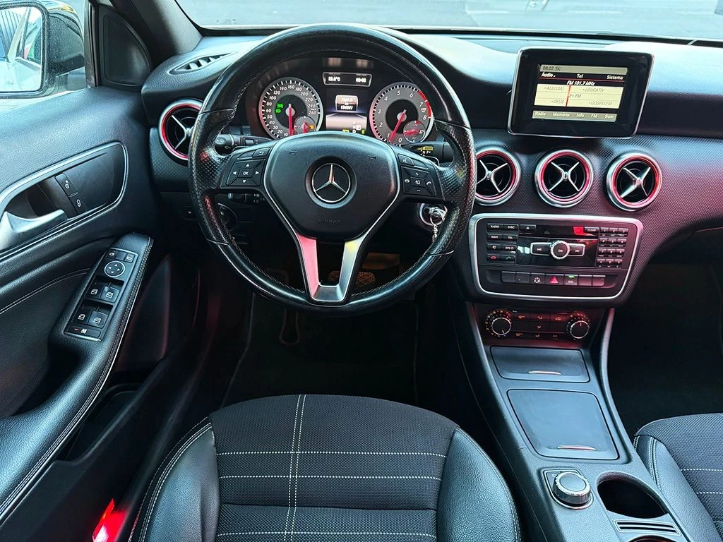 MERCEDES-BENZ A 200