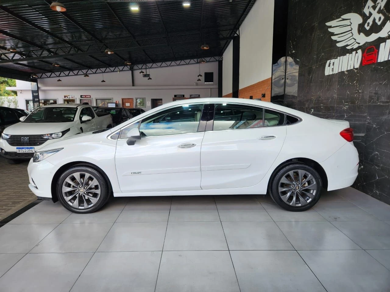CHEVROLET CRUZE
