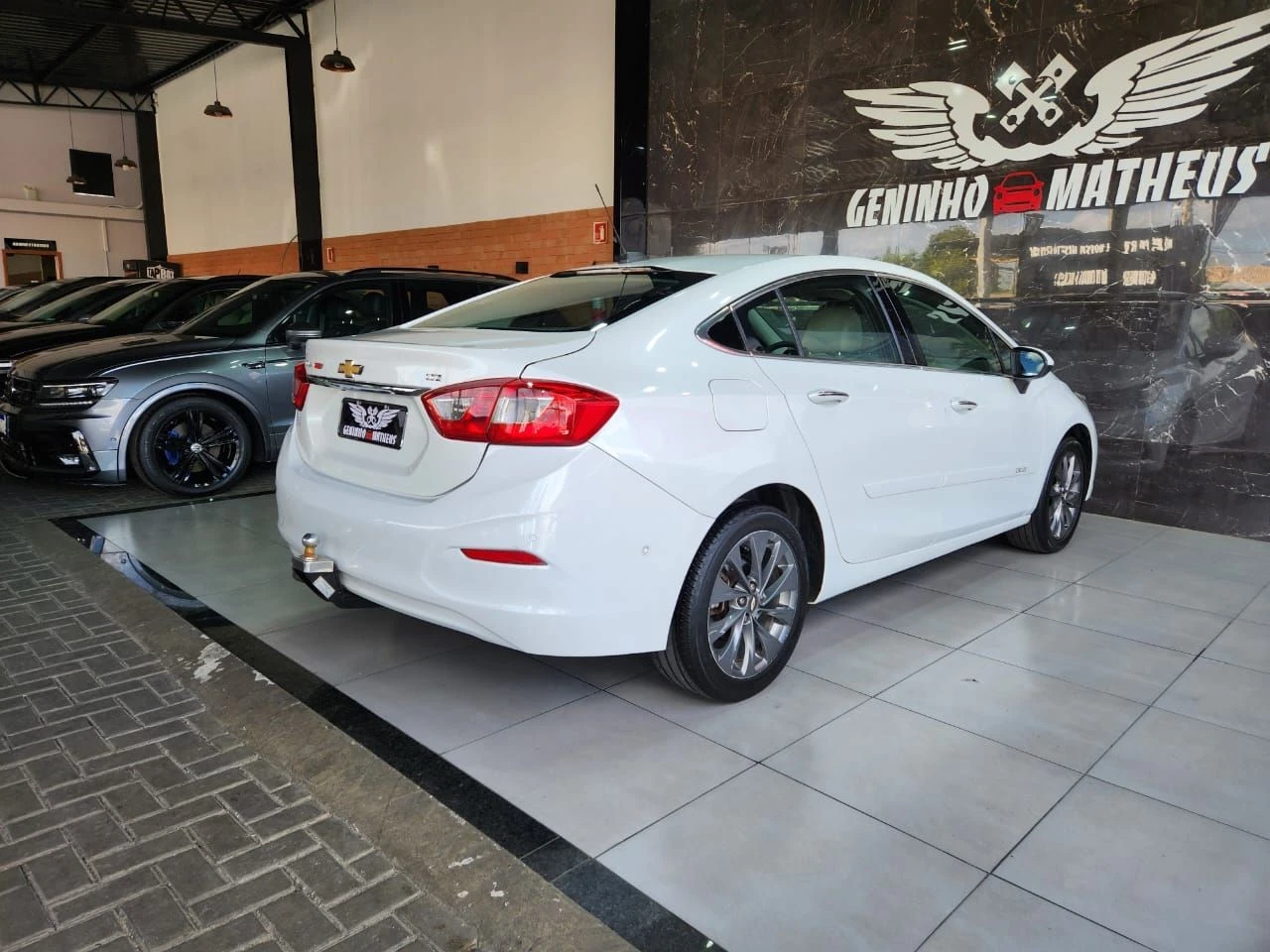 CHEVROLET CRUZE