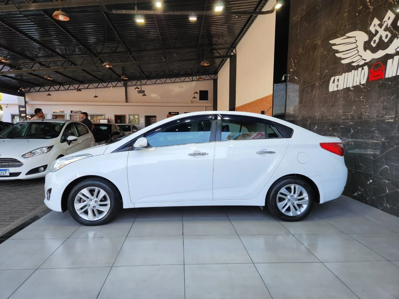 HYUNDAI HB20S