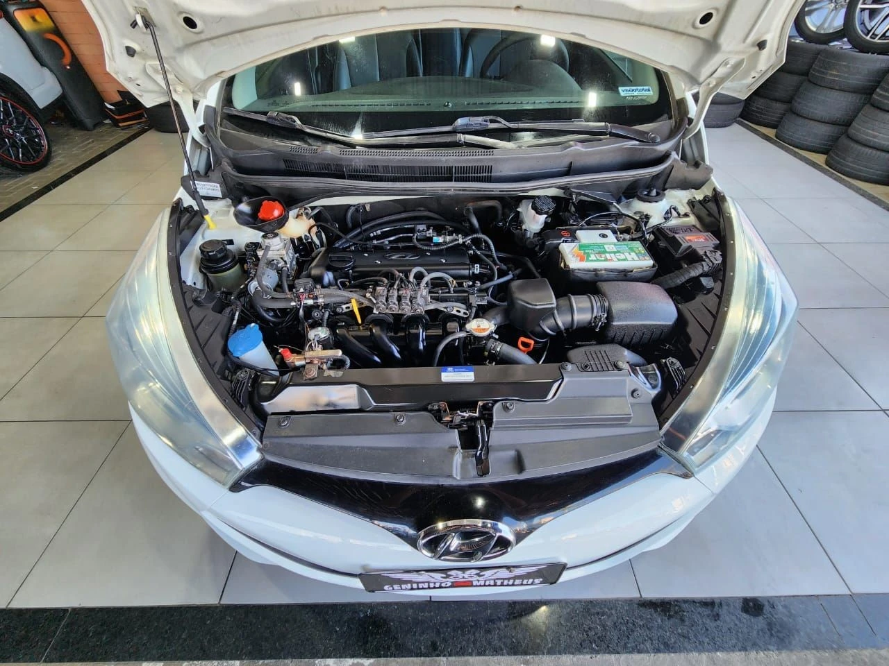 HYUNDAI HB20S