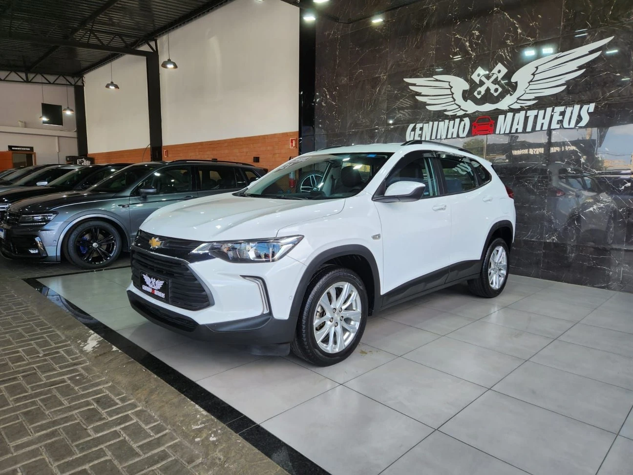 CHEVROLET TRACKER