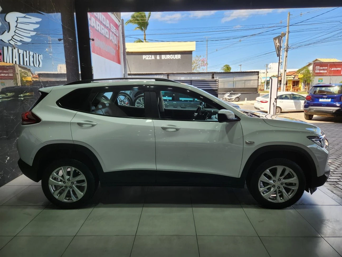 CHEVROLET TRACKER