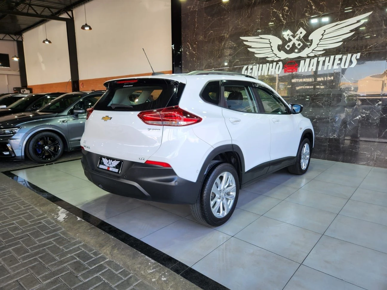 CHEVROLET TRACKER