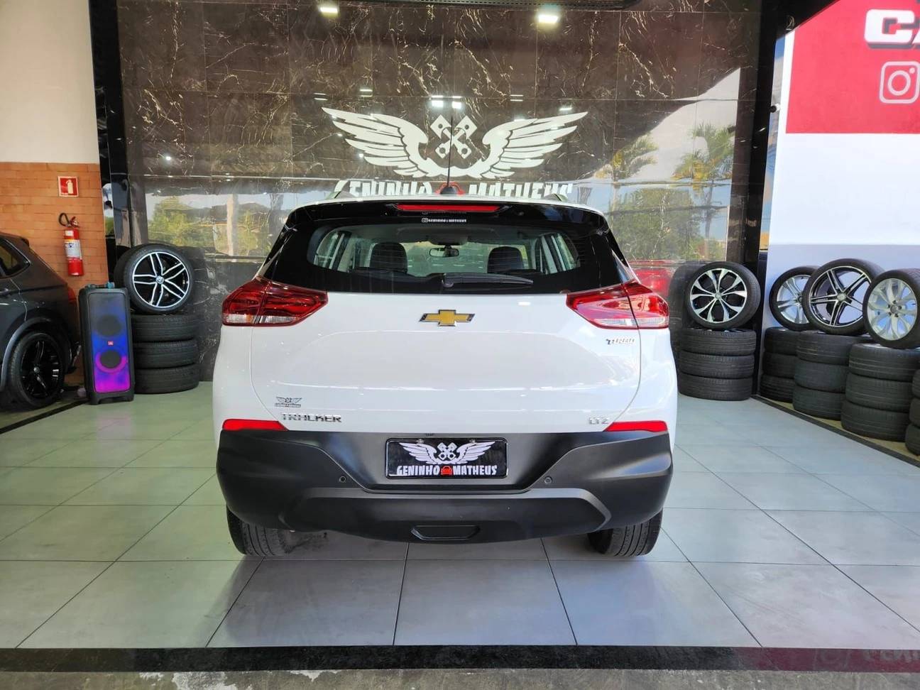 CHEVROLET TRACKER