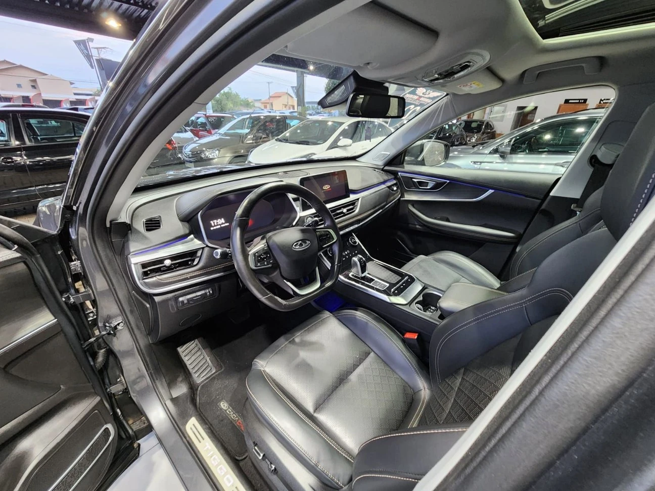 CHERY TIGGO 8