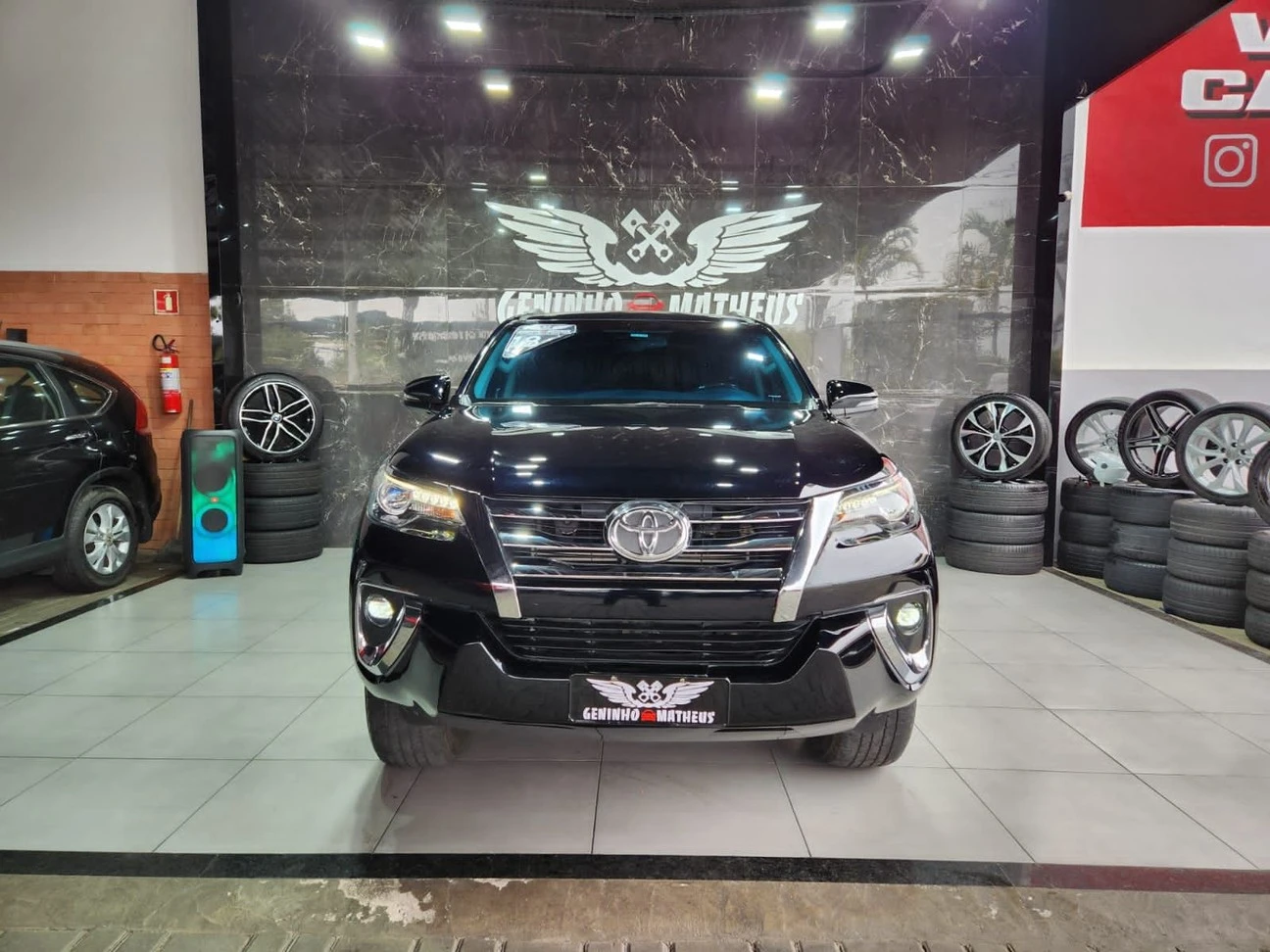 TOYOTA HILUX SW4