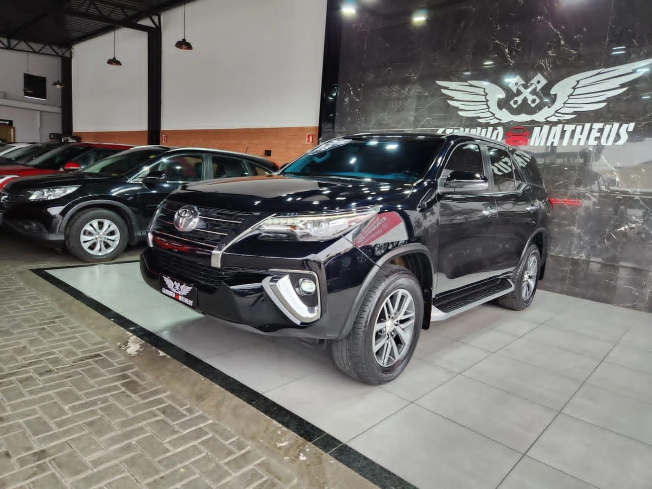 TOYOTA HILUX SW4