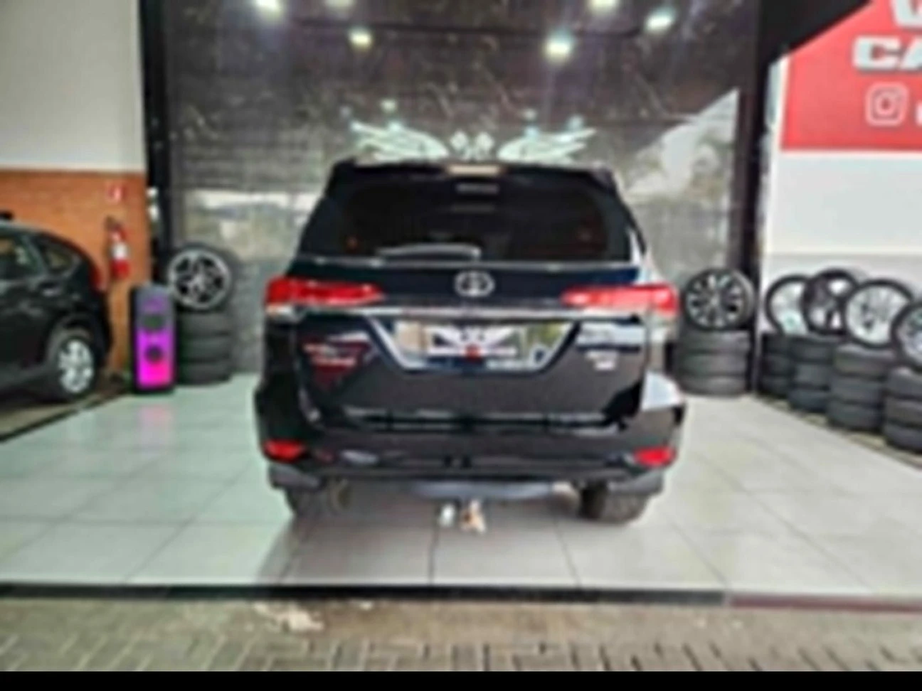TOYOTA HILUX SW4