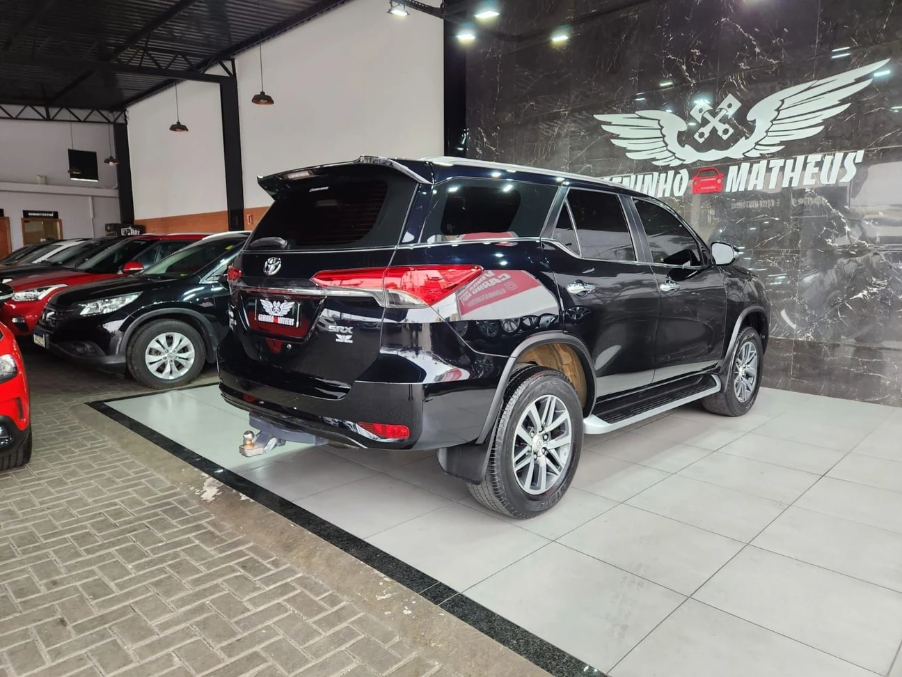 TOYOTA HILUX SW4