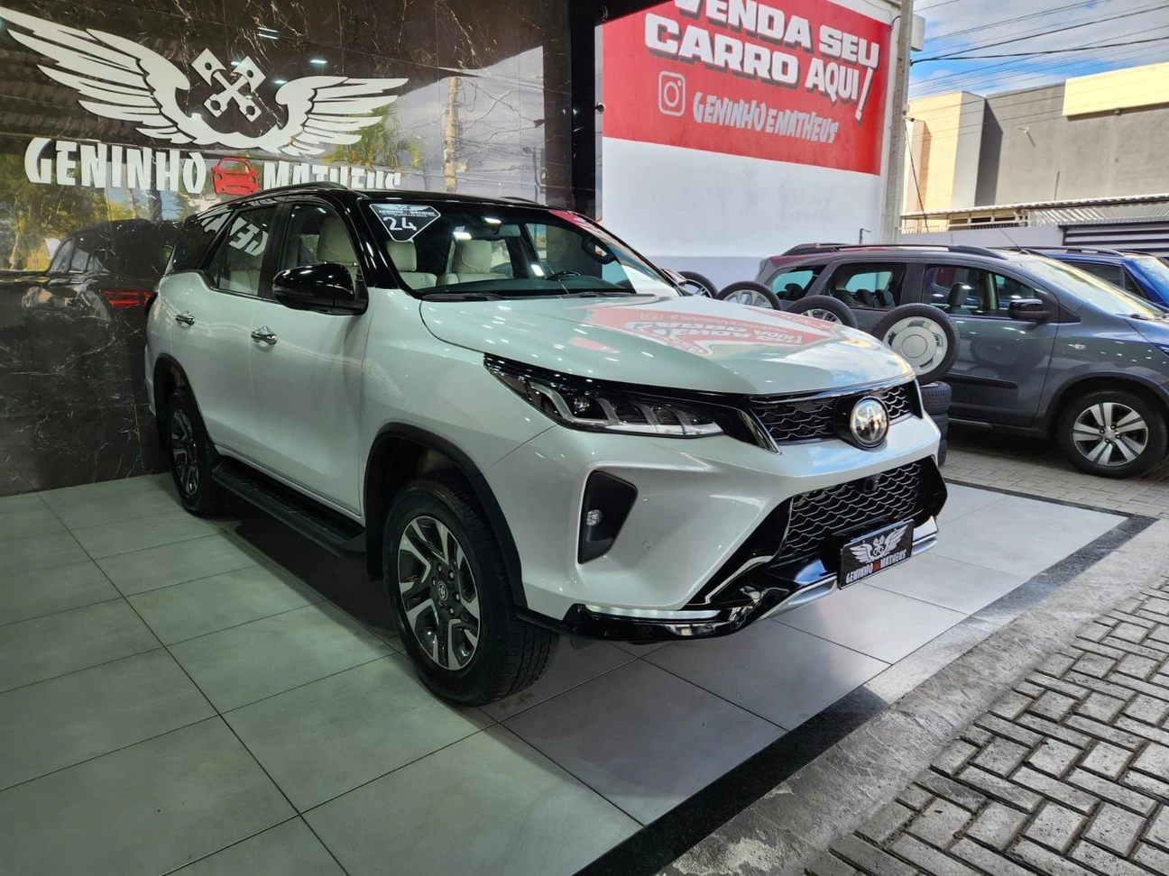 TOYOTA HILUX SW4