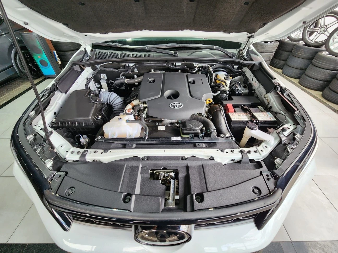 TOYOTA HILUX SW4