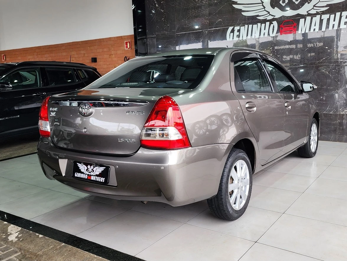 TOYOTA ETIOS