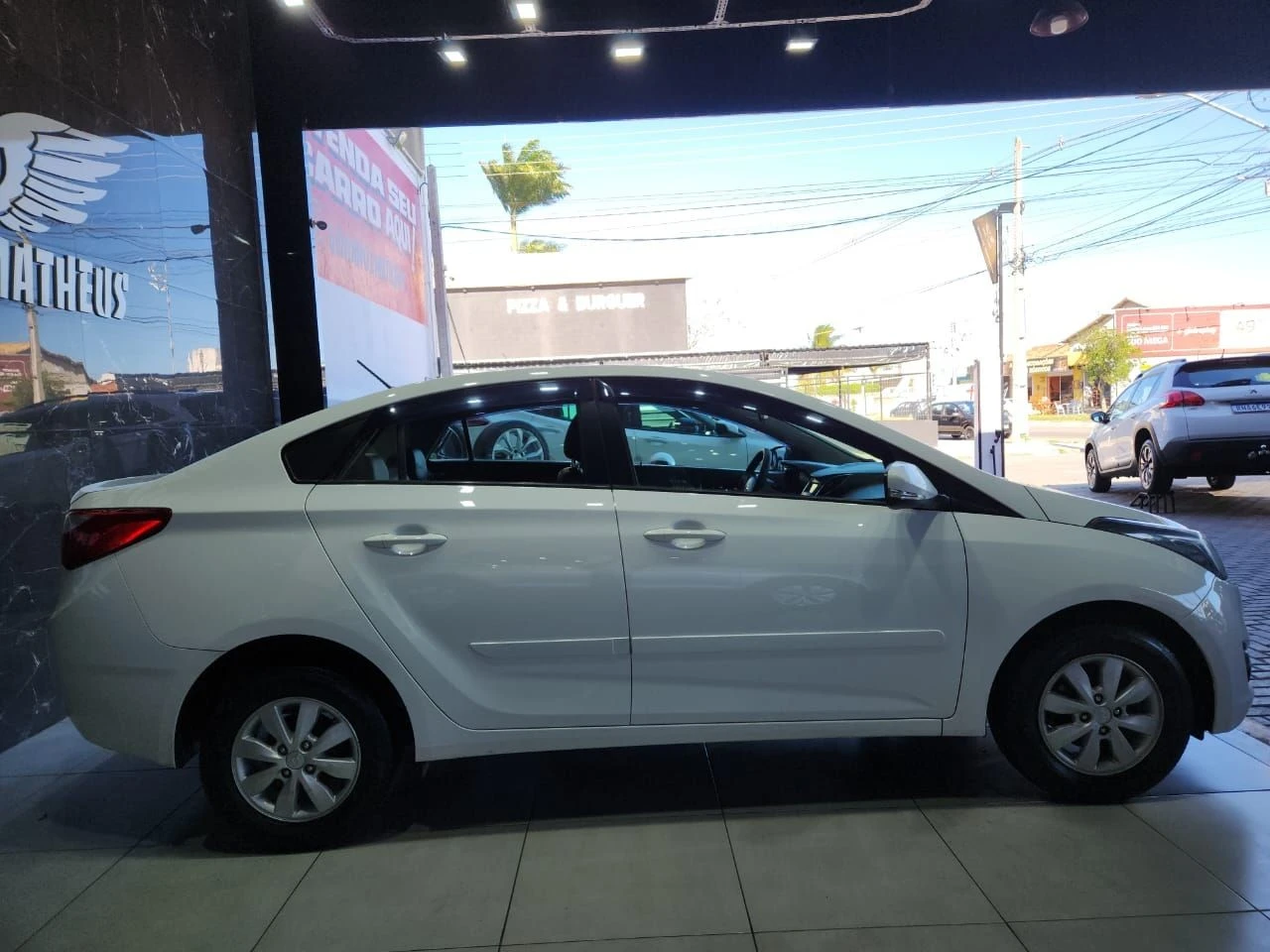 HYUNDAI HB20S