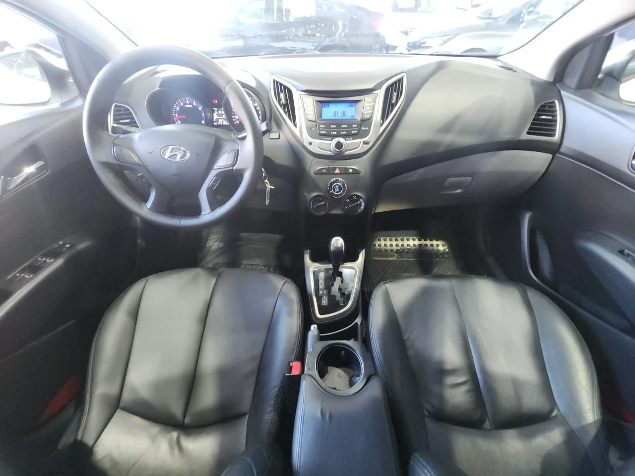 HYUNDAI HB20S