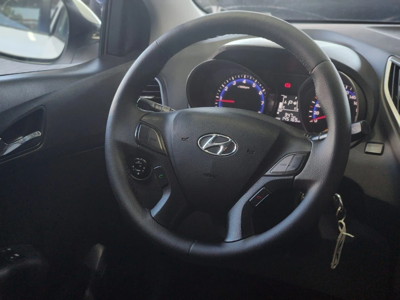 HYUNDAI HB20S