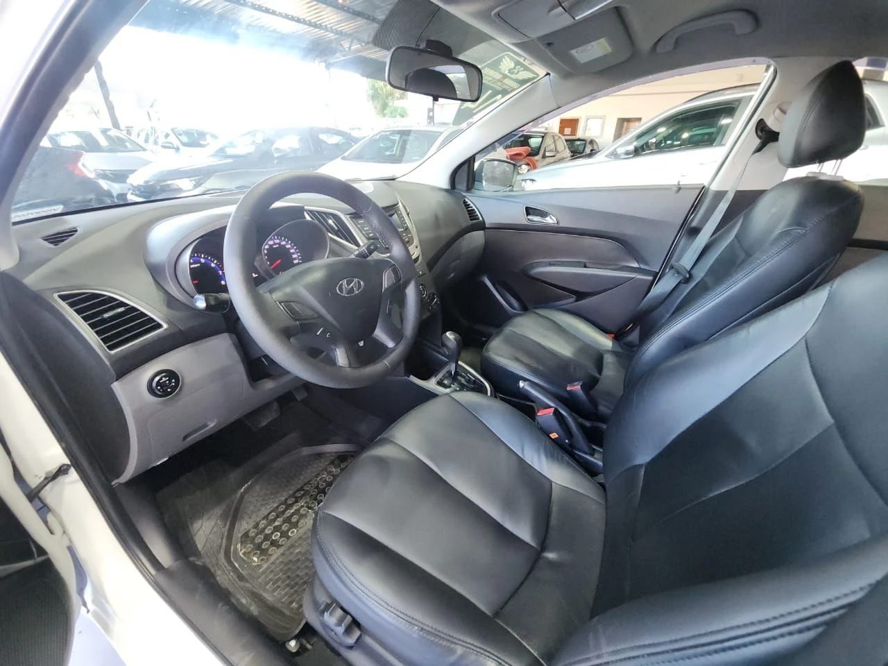 HYUNDAI HB20S