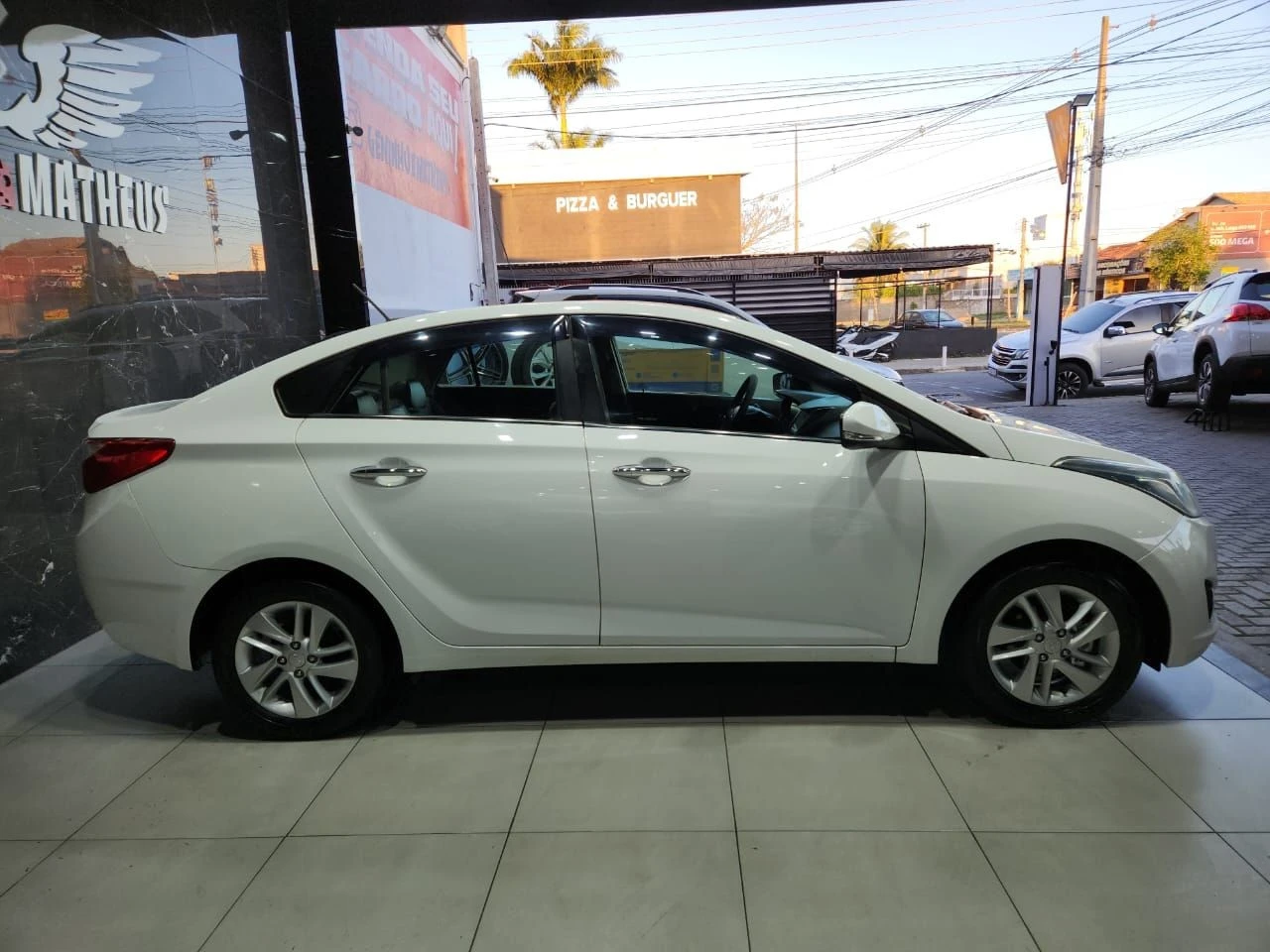 HYUNDAI HB20S
