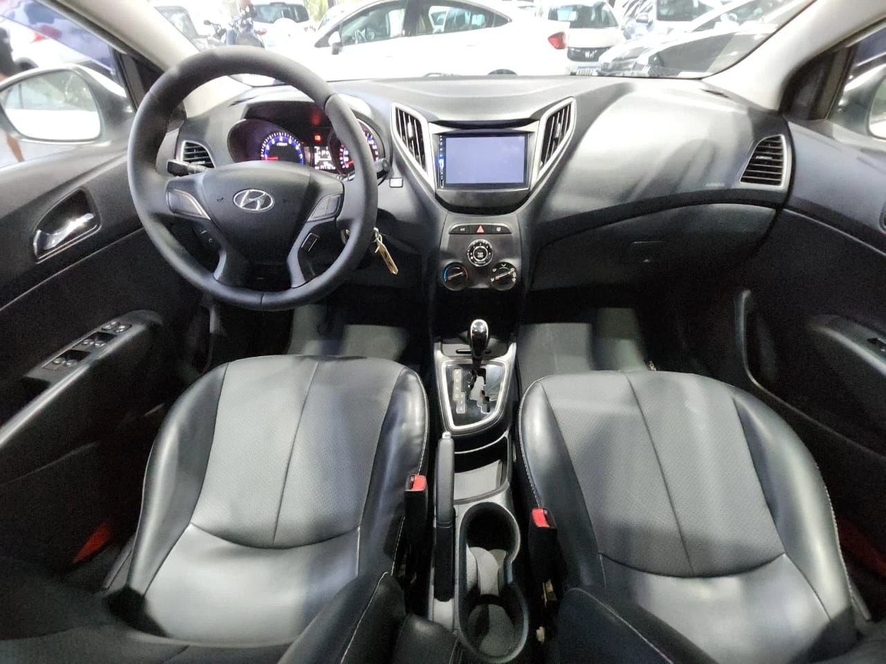 HYUNDAI HB20S
