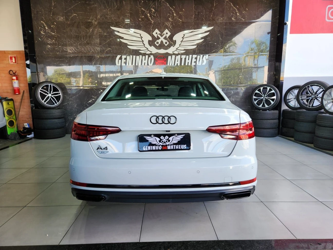 AUDI A4