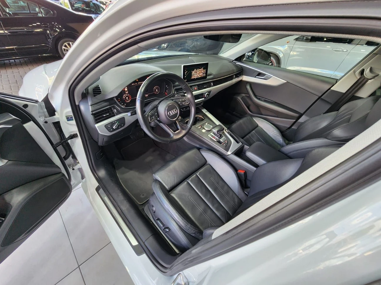 AUDI A4