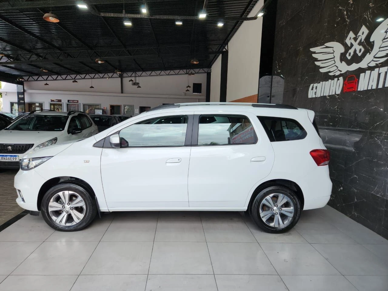 CHEVROLET SPIN