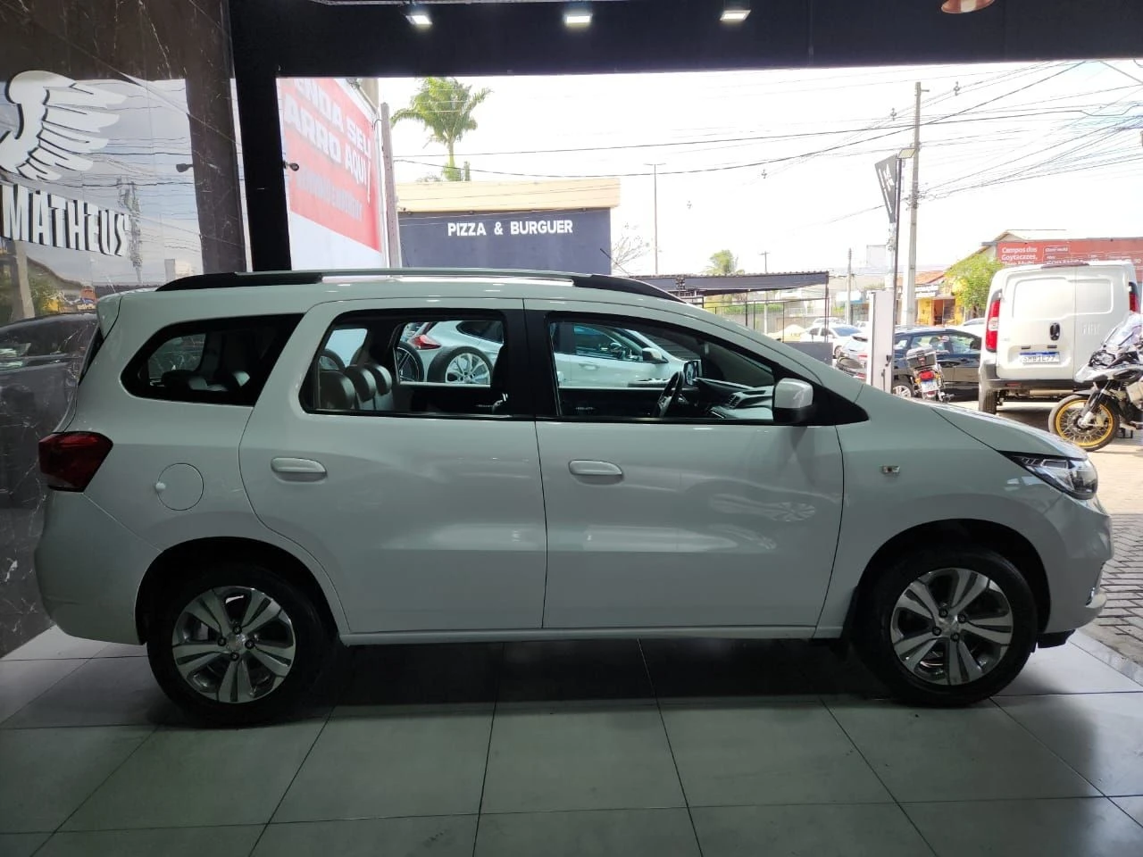 CHEVROLET SPIN