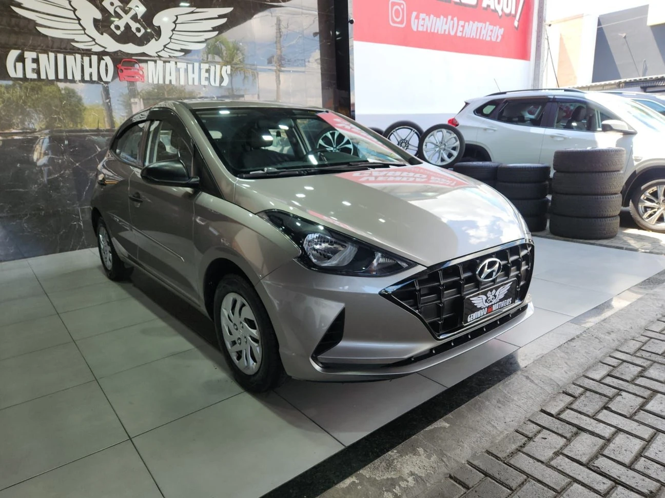 HYUNDAI HB20