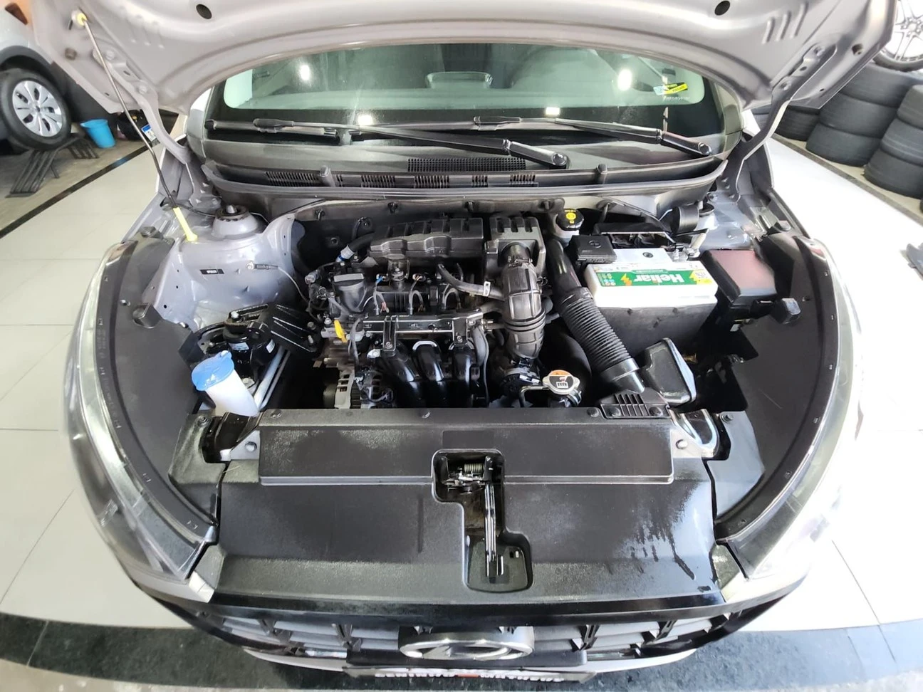 HYUNDAI HB20