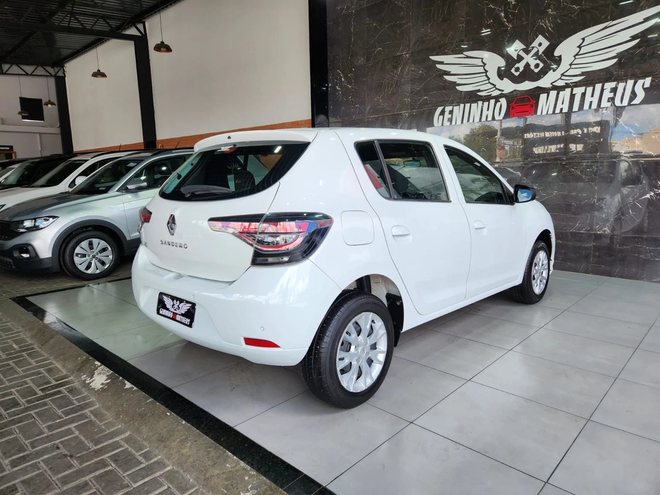 RENAULT SANDERO