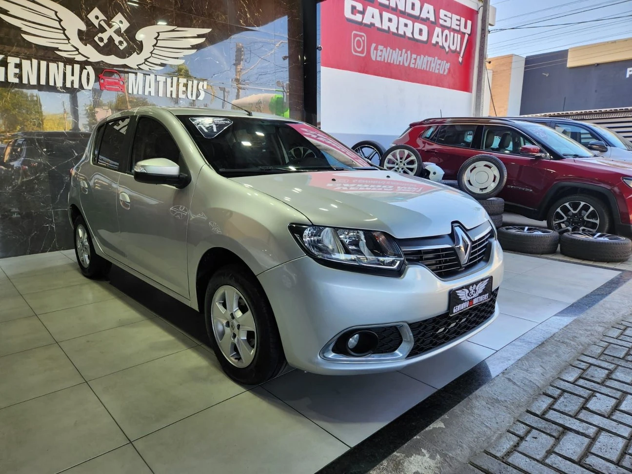 RENAULT SANDERO