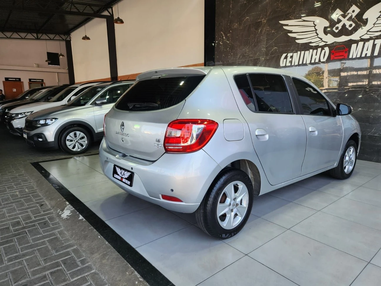 RENAULT SANDERO