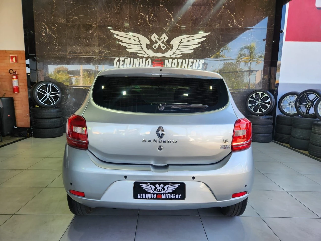 RENAULT SANDERO