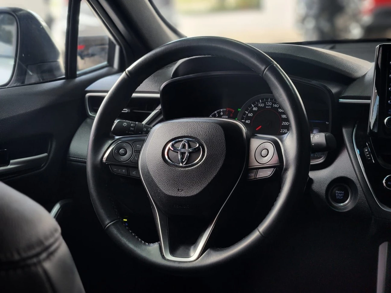 TOYOTA COROLLA CROSS