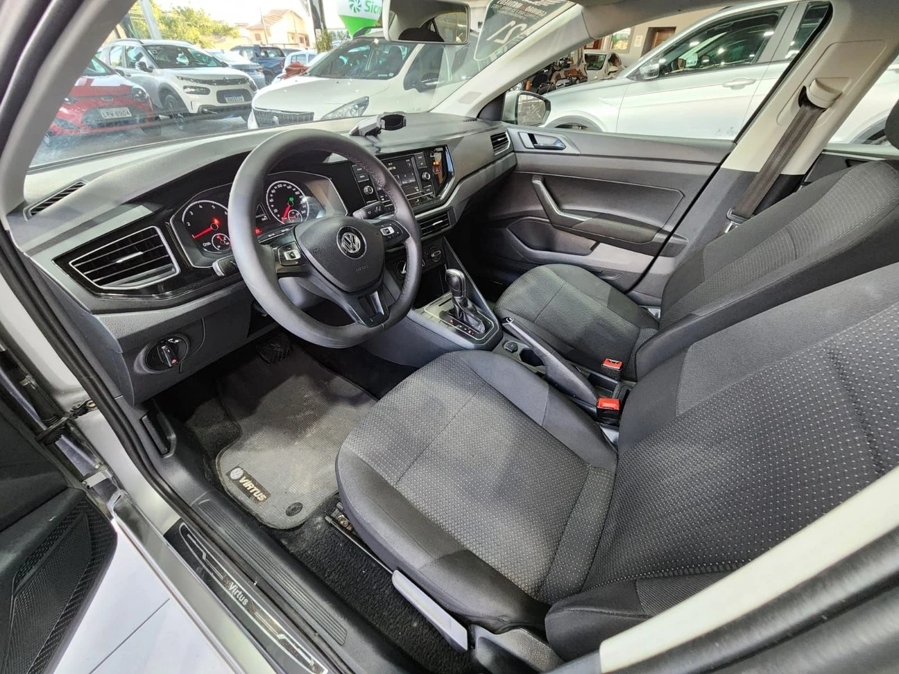 VOLKSWAGEN VIRTUS